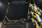 SEGWAY NINEBOT F3 / F3 PRO SKIN | YELLOW CYBER CAMOUFLAGE – Holo-Effekt simuliert; +24,99 EUR Aufpreis. Digitale Materialsimulation, keine physische Druckprobe. Nur Body-Skin; Trittbrett und Felgenaufkleber separat; Scooter nicht enthalten.