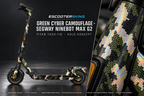 SEGWAY NINEBOT G2 MAX SKIN | GREEN CYBER CAMOUFLAGE – Holo-Effekt simuliert; +24,99 EUR Aufpreis. Digitale Materialsimulation, keine physische Druckprobe. Nur Body-Skin; Trittbrett und Felgenaufkleber separat; Scooter nicht enthalten.