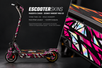 SEGWAY NINEBOT G3 / G3 D / G3 E SKIN | MAGENTA CHAOS – Holo-Effekt simuliert; +24,99 EUR Aufpreis. Digitale Materialsimulation, keine physische Druckprobe. Nur Body-Skin; Trittbrett und Felgenaufkleber separat; Scooter nicht enthalten.