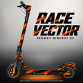 SEGWAY NINEBOT G2 MAX SKIN | RACE VECTOR – Studiofoto mit Licht in der Skinfarbe; Scooter und Beleuchtung separat erhältlich
