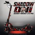 SEGWAY NINEBOT ZT3 PRO / ZT3 PRO D SKIN | SHADOW ONI – Studiofoto mit Licht in der Skinfarbe; Scooter und Beleuchtung separat erhältlich