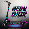 TRITTBRETT FRITZ SKIN | NEON DRIP – Designvisualisierung mit Licht in der Skinfarbe; Scooter nicht enthalten, Beleuchtung separat erhältlich