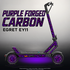 EGRET EY!1 SKIN | PURPLE FORGED CARBON – Designvisualisierung mit Licht in der Skinfarbe; Scooter nicht enthalten, Beleuchtung separat erhältlich