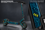 IO HAWK ELITE X 1.0 / 2.0 SKIN | DATA RUNNER – Holo-Effekt simuliert; +24,99 EUR Aufpreis. Digitale Materialsimulation, keine physische Druckprobe. Nur Body-Skin; Scooter und Felgenaufkleber nicht enthalten.