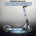 SEGWAY MAX G30 SKIN | ICE BLUE (EFFEKT) – Designvisualisierung im Studio-Look mit Licht in der Skinfarbe; Scooter nicht enthalten, Beleuchtung separat erhältlich