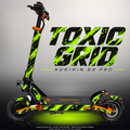 KUKIRIN G2 PRO SKIN | TOXIC GRID – Designvisualisierung mit Licht in der Skinfarbe; Scooter nicht enthalten, Beleuchtung separat erhältlich