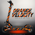 KUKIRIN G2 PRO SKIN | ORANGE VELOCITY – Designvisualisierung mit Licht in der Skinfarbe; Scooter nicht enthalten, Beleuchtung separat erhältlich