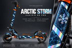 KUKIRIN G2 PRO SKIN | ARCTIC STORM – Holo-Effekt simuliert; +24,99 EUR Aufpreis. Digitale Materialsimulation, keine physische Druckprobe. Nur Body-Skin; Scooter und Felgenaufkleber nicht enthalten.