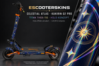 KUKIRIN G2 PRO SKIN | CELESTIAL ATLAS – Holo-Effekt simuliert; +24,99 EUR Aufpreis. Digitale Materialsimulation, keine physische Druckprobe. Nur Body-Skin; Scooter und Felgenaufkleber nicht enthalten.