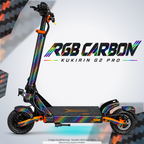 KUKIRIN G2 PRO SKIN | RGB CARBON – Designvisualisierung mit farblich passendem Lichtschein. Scooter nicht enthalten; Beleuchtung separat erhältlich.