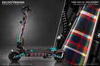 HITWAY H11 SKIN | TARTAN CLUB – Holo-Effekt simuliert; +24,99 EUR Aufpreis. Digitale Materialsimulation, keine physische Druckprobe. Nur Body-Skin; Scooter und Felgenaufkleber nicht enthalten.
