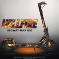 SEGWAY MAX G30 SKIN | HELLFIRE – Designvisualisierung mit Licht in der Skinfarbe; Scooter nicht enthalten, Beleuchtung separat erhältlich