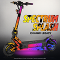 IO HAWK LEGACY SKIN | SPECTRUM SPLASH – Designvisualisierung mit Licht in der Skinfarbe; Scooter nicht enthalten, Beleuchtung separat erhältlich