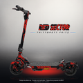 TRITTBRETT FRITZ SKIN | RED SECTOR – Designvisualisierung mit Licht in der Skinfarbe; Scooter nicht enthalten, Beleuchtung separat erhältlich