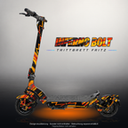 TRITTBRETT FRITZ SKIN | INFERNO BOLT – Designvisualisierung mit Licht in der Skinfarbe; Scooter nicht enthalten, Beleuchtung separat erhältlich