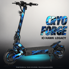IO HAWK LEGACY SKIN | CRYO FORGE – Designvisualisierung mit Licht in der Skinfarbe; Scooter nicht enthalten, Beleuchtung separat erhältlich