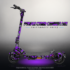 TRITTBRETT FRITZ SKIN | PURPLE CYBER CAMOUFLAGE – Designvisualisierung mit Licht in der Skinfarbe; Scooter nicht enthalten, Beleuchtung separat erhältlich