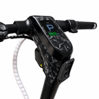 Segway Ninebot G3 Skin – Deep Black Carbon – Ansicht 2 | Escooter Skins
