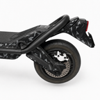 Segway Ninebot GT3 Skin – Deep Black Carbon – Ansicht 3 | Escooter Skins