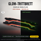 APEX SIGNAL Trittbrett-Skin – Nachteffekt simuliert, +29,99 € Aufpreis im Variantenpreis enthalten. Beispiel E3; Form je nach Modellauswahl. Digitale Materialsimulation, keine physische Druckprobe. Scooter nicht enthalten.