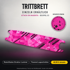 ATTACK ON MAGENTA Trittbrett-Skin – Standard, 49,99 € als Modellzuschnitt. Beispiel E3; Form je nach Modellauswahl. Digitale Design-/Materialvisualisierung, keine physische Druckprobe. Scooter nicht enthalten.