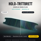 DATA RUNNER Trittbrett-Skin – Holo-Effekt simuliert, +24,99 € Aufpreis im Variantenpreis enthalten. Beispiel E3; Form je nach Modellauswahl. Digitale Design-/Materialvisualisierung, keine physische Druckprobe. Scooter nicht enthalten.
