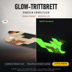 DUNE STRIKE Trittbrett-Skin – Nachteffekt simuliert, +29,99 € Aufpreis im Variantenpreis enthalten. Beispiel E3; Form je nach Modellauswahl. Digitale Design-/Materialvisualisierung, keine physische Druckprobe. Scooter nicht enthalten.