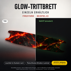 FIRESTORM Trittbrett-Skin – Nachteffekt simuliert, +29,99 € Aufpreis im Variantenpreis enthalten. Beispiel E3; Form je nach Modellauswahl. Digitale Design-/Materialvisualisierung, keine physische Druckprobe. Scooter nicht enthalten.