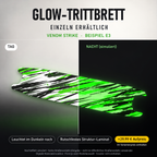 VENOM STRIKE Trittbrett-Skin – Nachteffekt simuliert, +29,99 € Aufpreis im Variantenpreis enthalten. Beispiel E3; Form je nach Modellauswahl. Digitale Design-/Materialvisualisierung, keine physische Druckprobe. Scooter nicht enthalten.