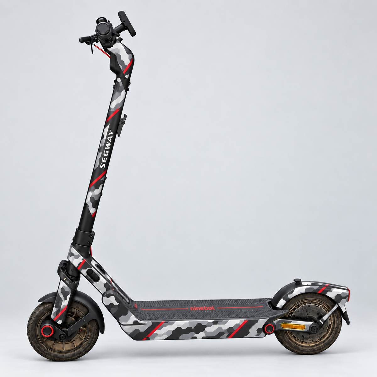 Urban Red Camo – Designvisualisierung des montierten Skins am Segway Ninebot E3. Scooter nicht enthalten.