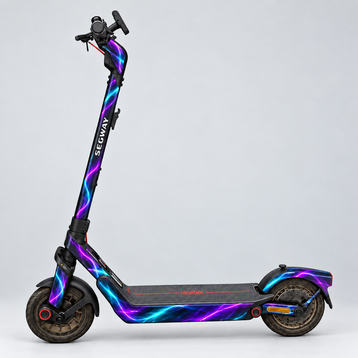 Violet Voltage – Designvisualisierung des montierten Skins am Segway Ninebot E3. Scooter nicht enthalten.