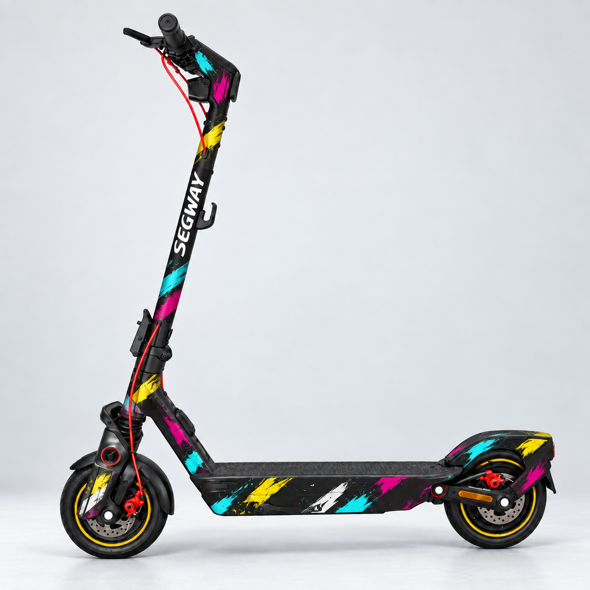 Chroma Slash – Designvisualisierung des montierten Skins am Segway Ninebot F3. Scooter nicht enthalten.