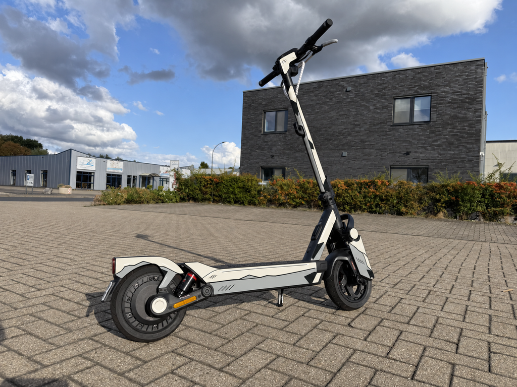 2D INK Skin am Segway Ninebot G3 – digitale Konzeptvisualisierung, keine montierte Folie