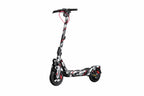 Urban Red Camo – Designvisualisierung des montierten Skins am Segway Ninebot MAX G3. Scooter nicht enthalten.