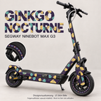 Ginkgo Nocturne für Ninebot MAX G3 – Ginkgoblätter auf Pflaume, getrennte Seitenteile und schwarze Trittmatte. Felgen separat.
