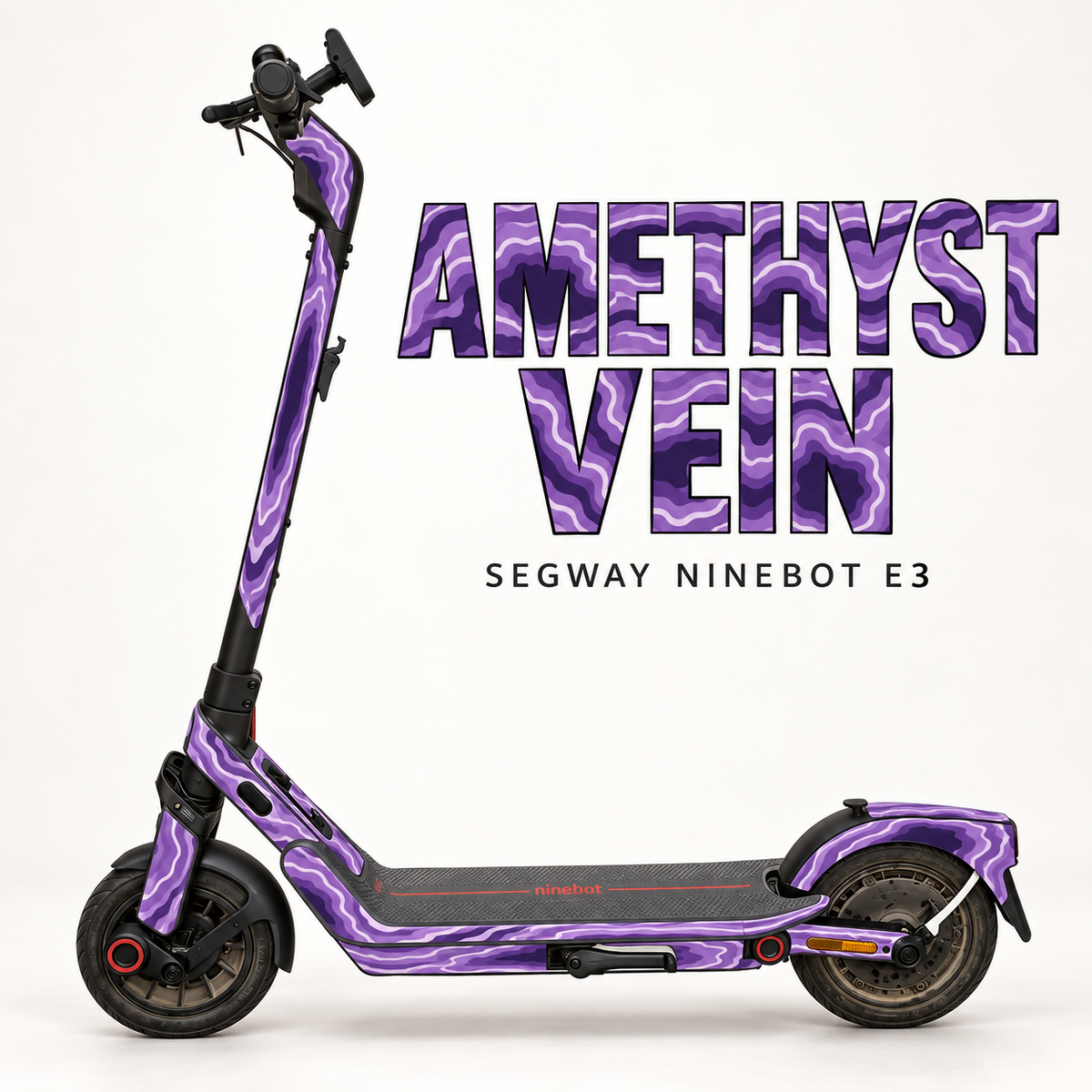 AMETHYST VEIN für Segway Ninebot E3: violette und fliederfarbene Mineralschichten mit hellen Adern; große Designschrift, originale graue Trittmatte.