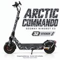 ARCTIC COMMANDO Skin am Segway Ninebot E3 – Designvisualisierung, Felgenaufkleber separat