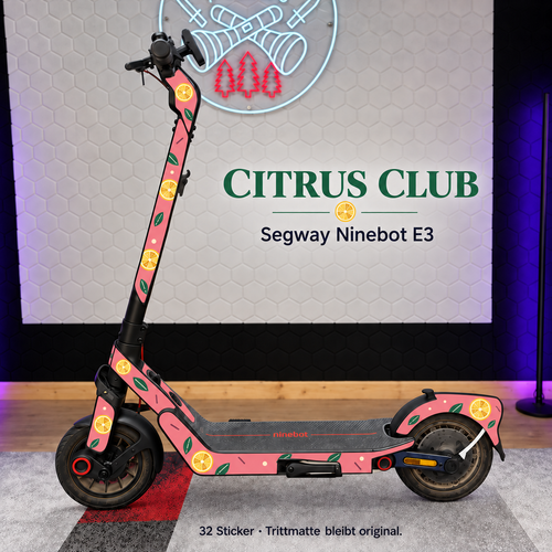 CITRUS CLUB Designansicht für Segway Ninebot E3: gelbe Zitrusscheiben und grüne Blätter auf Korallrosa; originale graue Trittmatte bleibt erhalten.