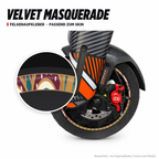 VELVET MASQUERADE Felgenaufkleber passend zum Skin: Ring aus dem Skin-Motiv auf Beispielrad, Lupe mit Musteransicht. Nur Felgenaufkleber, Form je nach Modell.