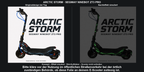ARCTIC STORM · SEGWAY NINEBOT ZT3 PRO – Original bei Tag und simulierter grüner Nachleuchteffekt; Effekt simuliert; Scooter nicht enthalten. Bitte kläre vor der Nutzung im öffentlichen Straßenverkehr bei der örtlich zuständigen Behörde, ob diese Folie an deinem E-Scooter zulässig ist.