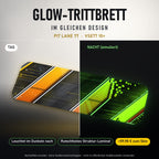 Glow-Trittbrett – PIT LANE 77, Tag/Nacht
