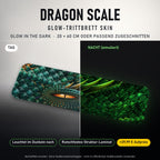 TRITTBRETT SKIN | DRAGON SCALE – Glow in the Dark (+29,99 €): Tag und Nacht im Vergleich, Nachteffekt simuliert. Keine Straßenverkehrsfreigabe.