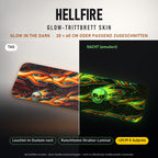 TRITTBRETT SKIN | HELLFIRE – Glow in the Dark (+29,99 €): Tag und Nacht im Vergleich, Nachteffekt simuliert. Keine Straßenverkehrsfreigabe.