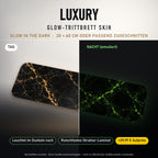 TRITTBRETT SKIN | LUXURY – Glow in the Dark (+29,99 €): Tag und Nacht im Vergleich, Nachteffekt simuliert. Keine Straßenverkehrsfreigabe.